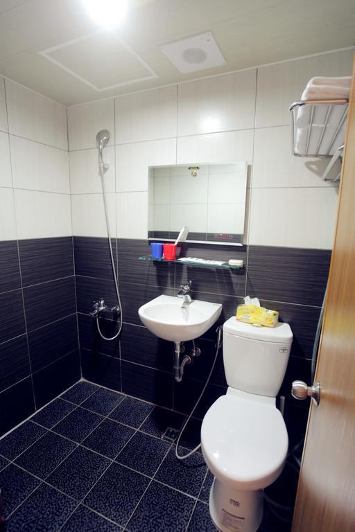 Fundi Hotel Tainan Zewnętrze zdjęcie